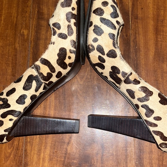Vero Cuoio Leopard Heels. Pumps. Comfortable Shoes - Women - Picture 11 of 12